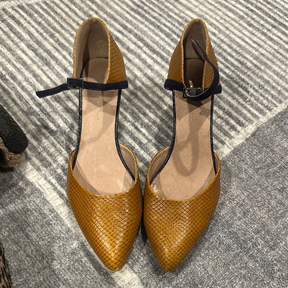 Anthropologie Elegant Brown Textured Women's Heels